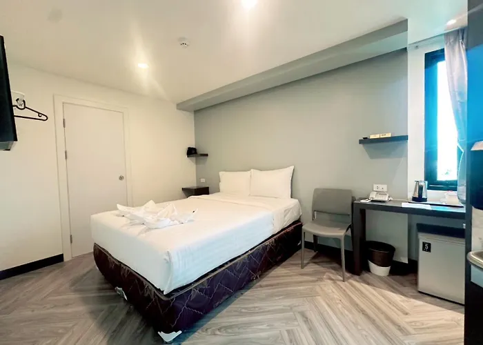 14 Sathorn Hotel Bangkok