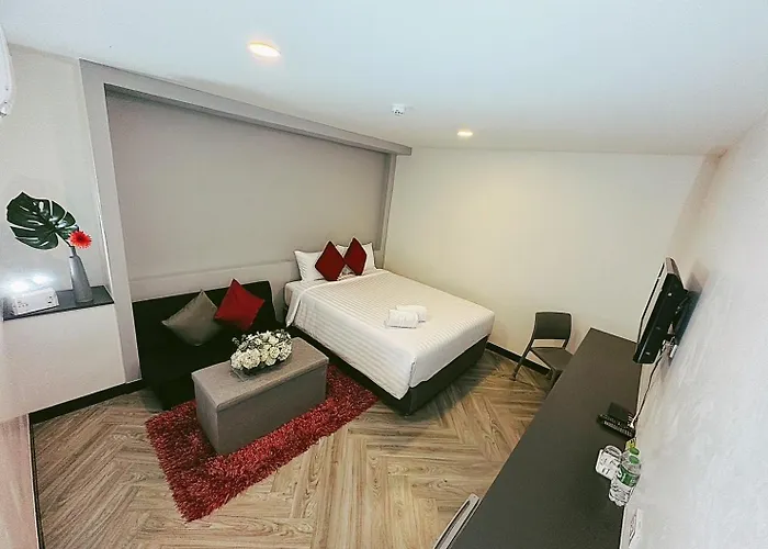 14 Sathorn
