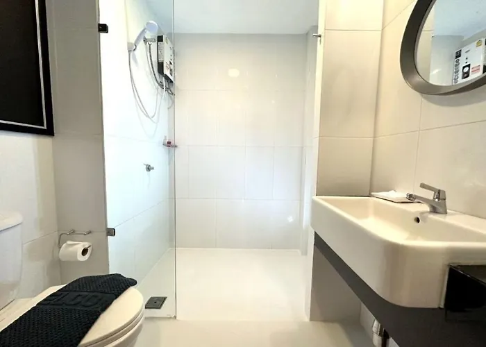 14 Sathorn Hotel Bangkok