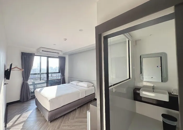 14 Sathorn